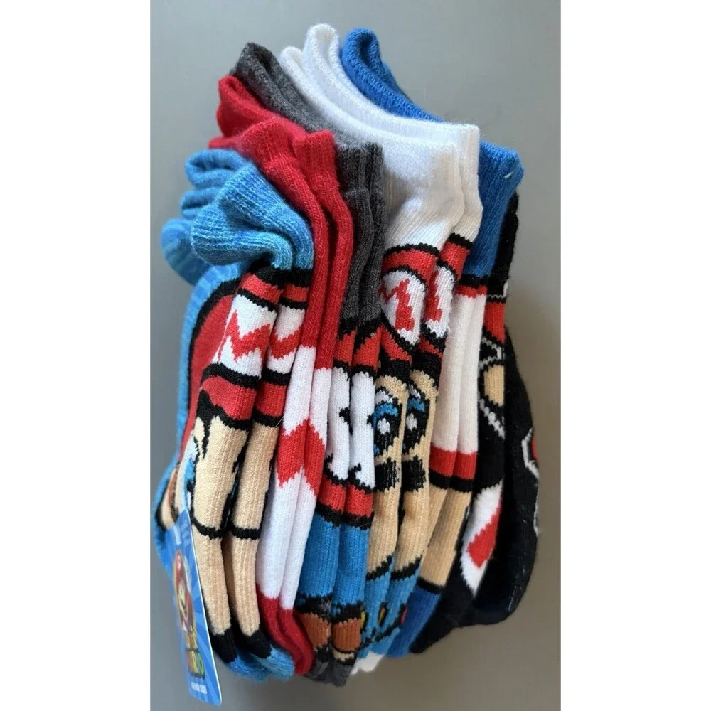Boys Mario Socks Size 4-10  Pair of 6 NWT B5